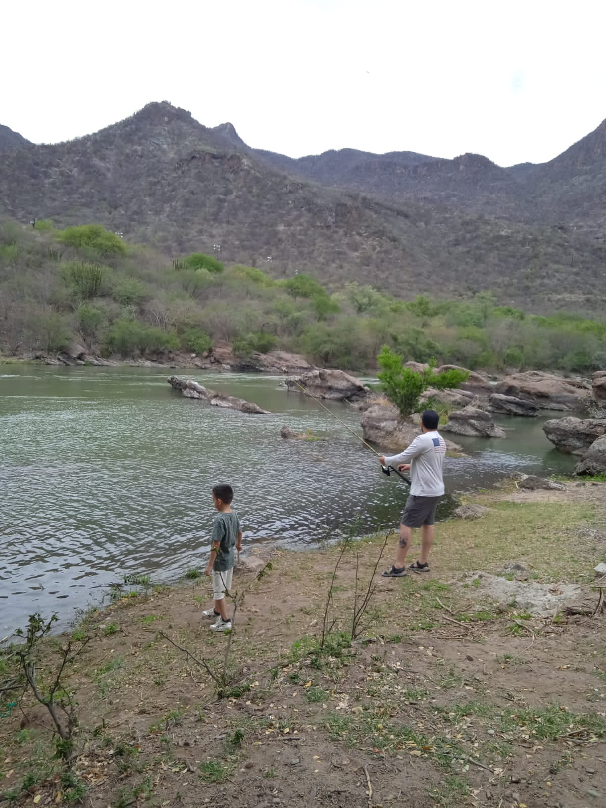 Sitio ribereño compacto